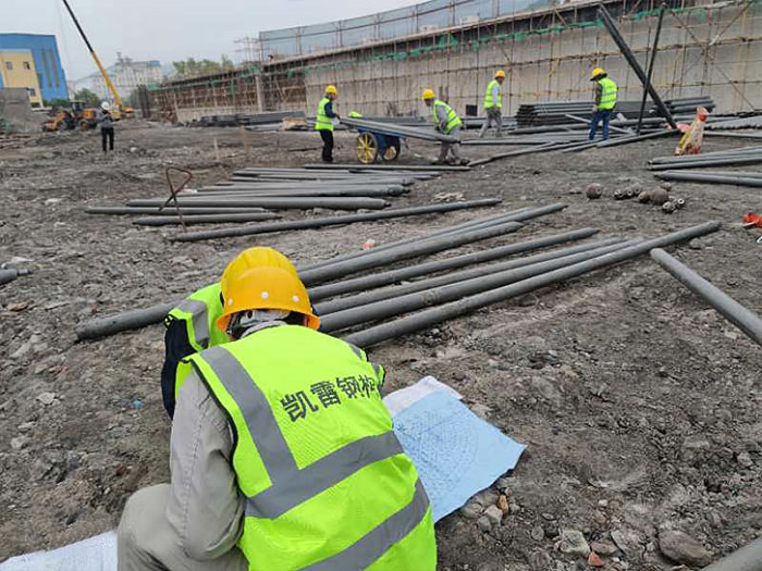 图们螺栓球网架结构